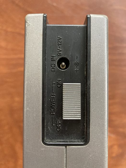 Yamaha MM10 – kompaktowy mikser na baterię 9v z lat 80.