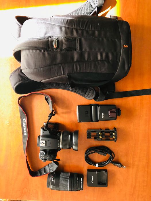 FLASH SALE | Canon 1000D+ 2 lentes+Acessórios