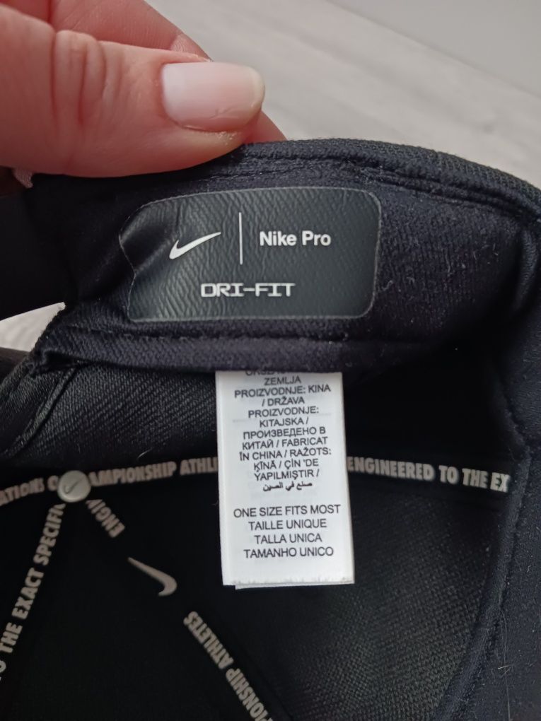 Czapka z daszkiem Nike Pro Dri-fit