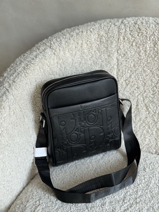 Чоловіча сумка кросбоді