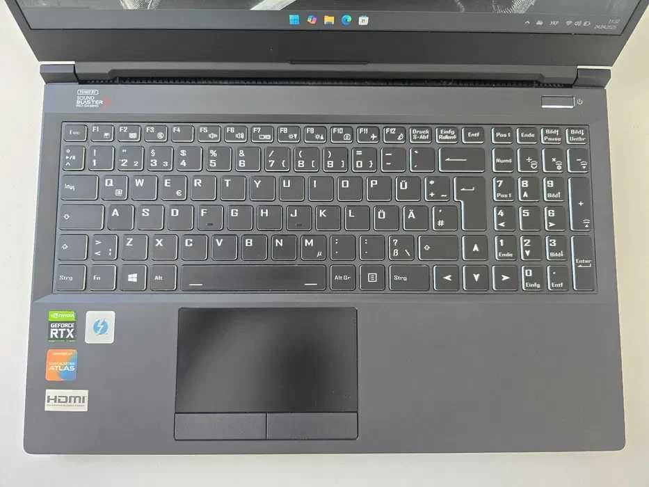 Ноутбук ігровий Clevo 15 I7 10870H/RTX 3070/RAM 16GB/SSD 500GB/240Hz