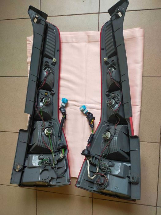 Продам задний правый/левый фонарь на Honda CR-V 3 06-11