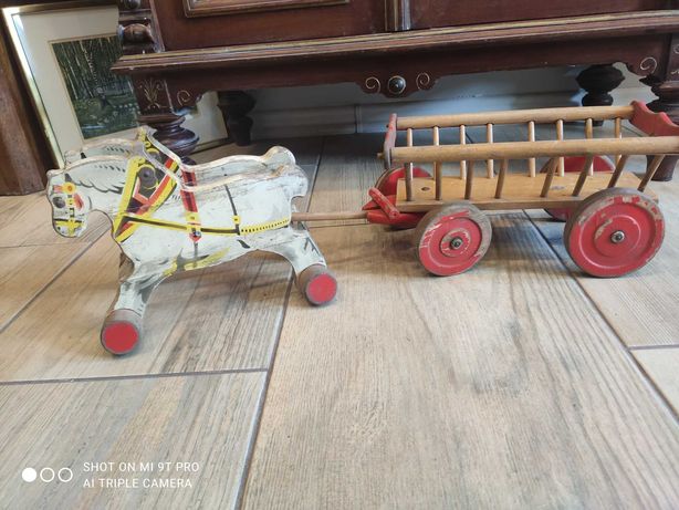 Stara zabawka Wóz drabiniasty z parą koni