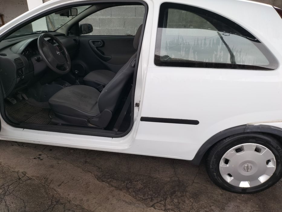 Opel corsa c 1300 comercial