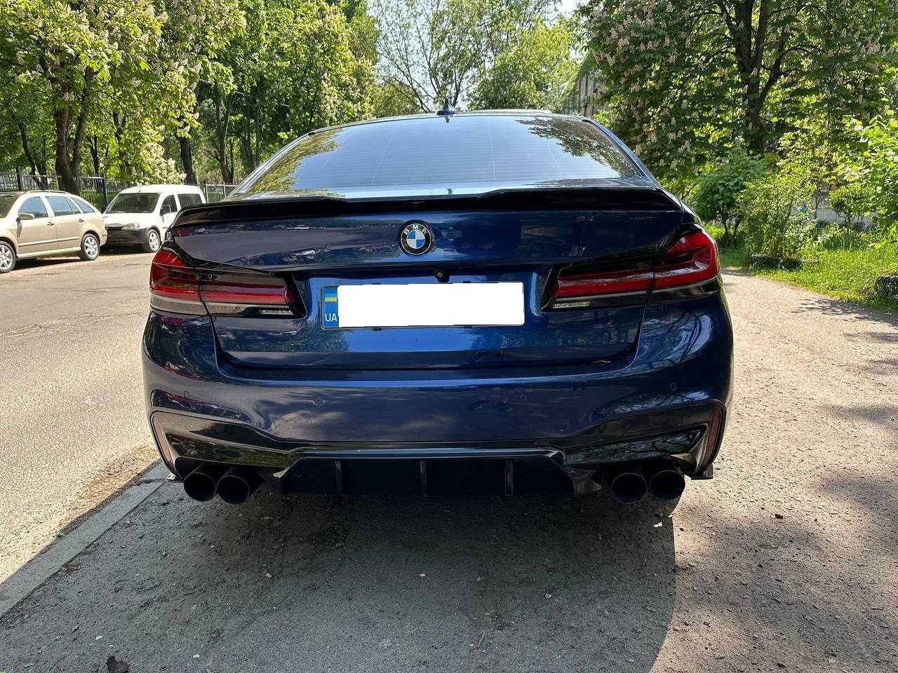 Спойлер кришки багажника BMW 5 G30 Pro Style чорний глянець