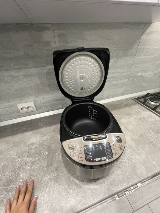 Продам мультиварку Tefal