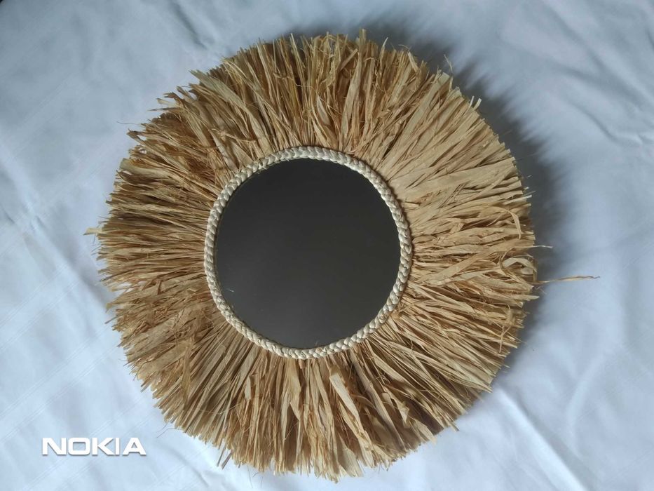 Lustro boho z trawy naturalnej