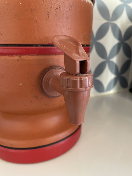 Filtro de barro de 2 litros com pouco uso