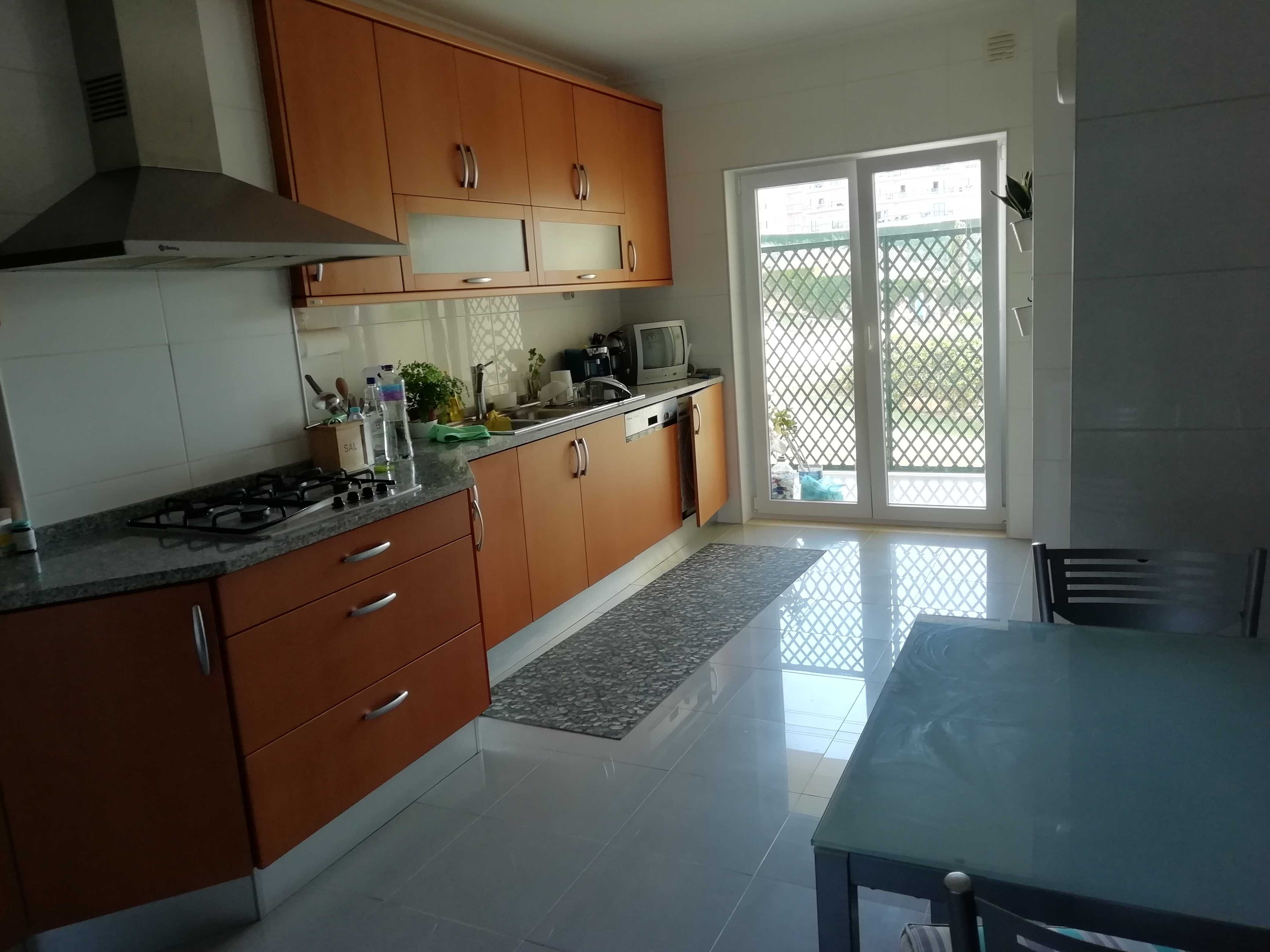 T2 mobilado para Arrendamento na Ericeira - Vista Mar