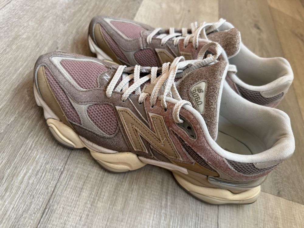 Кросівки New Balance U9060