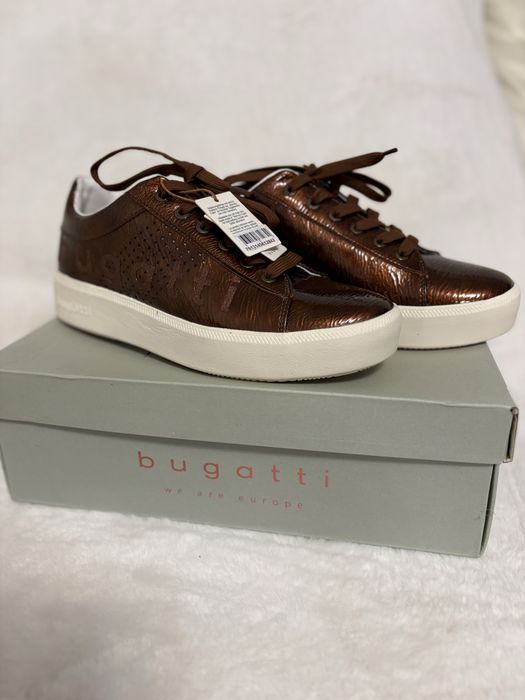 Шкіряні кеди від Bugatti