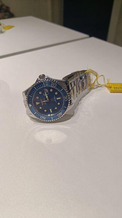 Швейцарський годинник Invicta 18160, механізм Seiko Nh35.