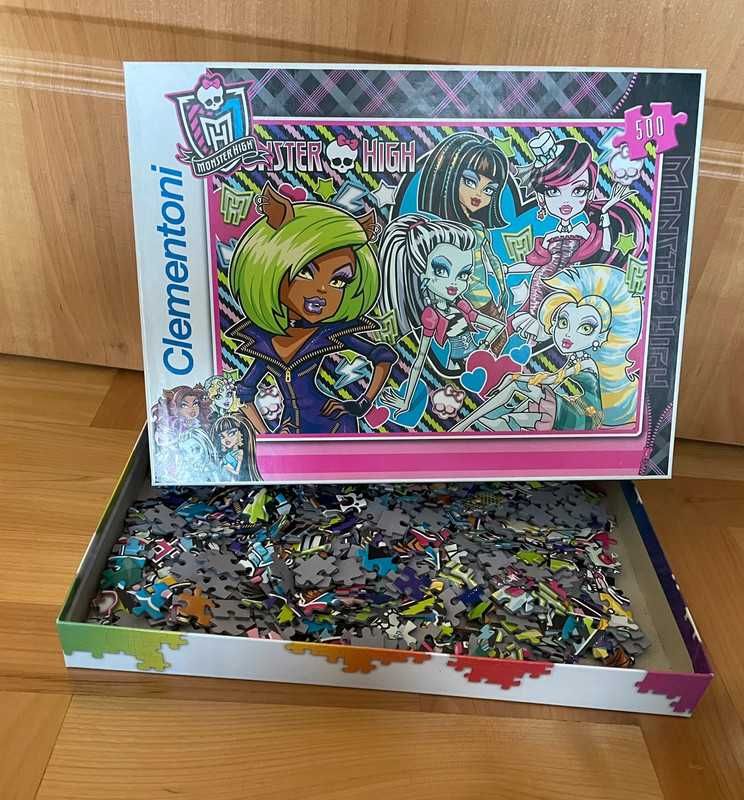 Puzzle 500 Clementoni, MonsterHigh, szkoła, księżniczki