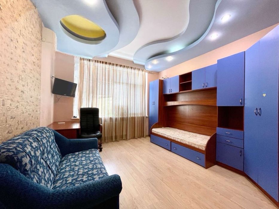 Продаж 3К квартири в Центрі
