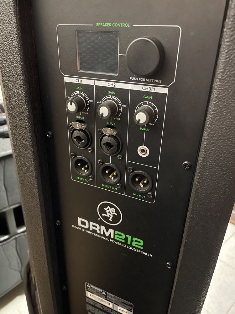 Mackie DRM 212 (activas)