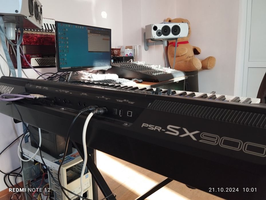 Синтезатор Yamaha sx900