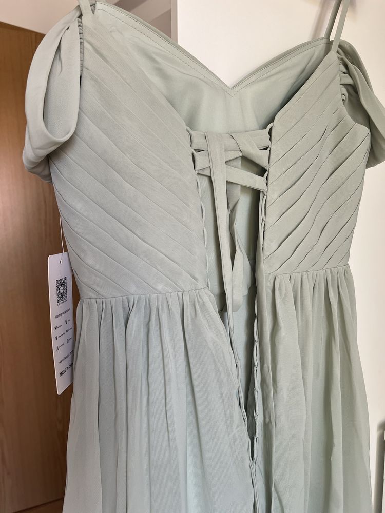 Vestido para casamento longo Lavetir verrde claro com Xaile incluído