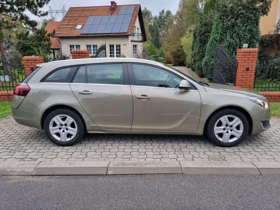 Opel Insignia lift 1.4 Turbo 140km 2016 rok kombi z Niemiec