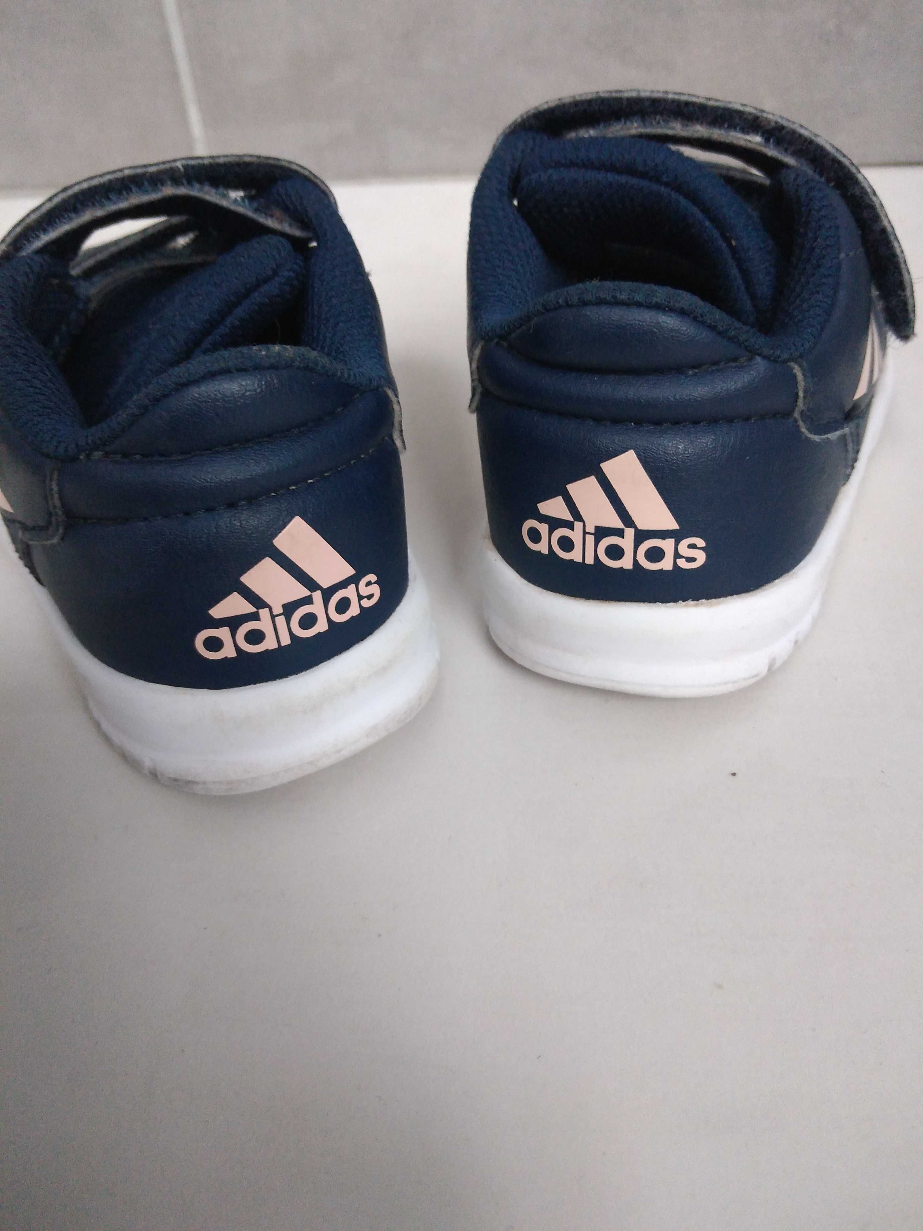 Śliczne adidaski firmy adidas w bardzo dobrym stanie