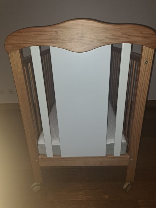 Berço e colchão novo