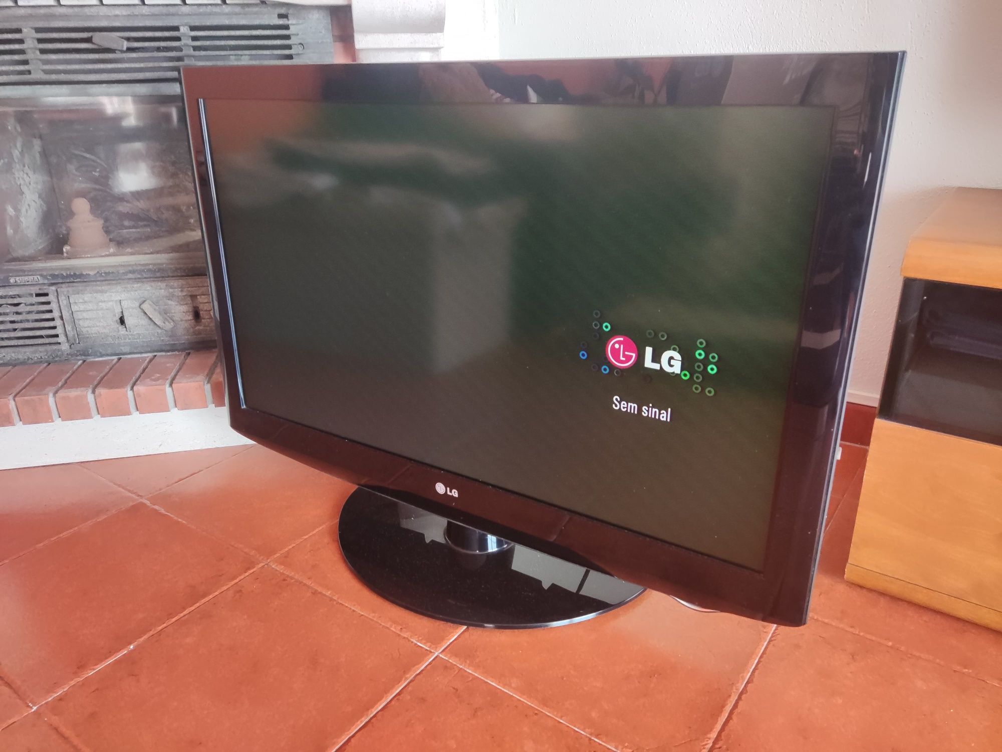 TV LCD de marca LG 37 "
