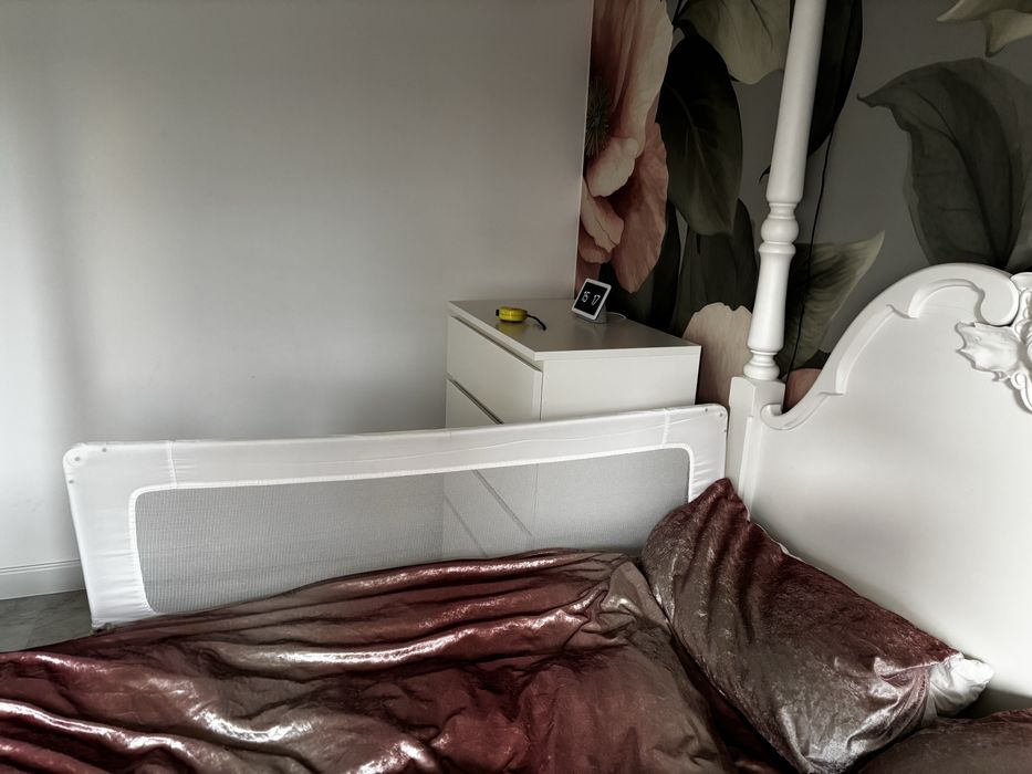 Barierka zabezpieczajaca lozko