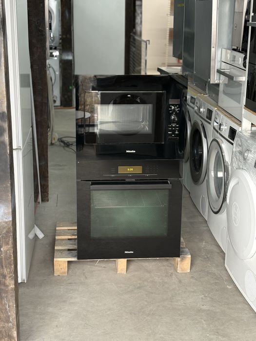 Комплект Miele M 8260-2 + H5681BP — духова шафа та мікрохвильова піч