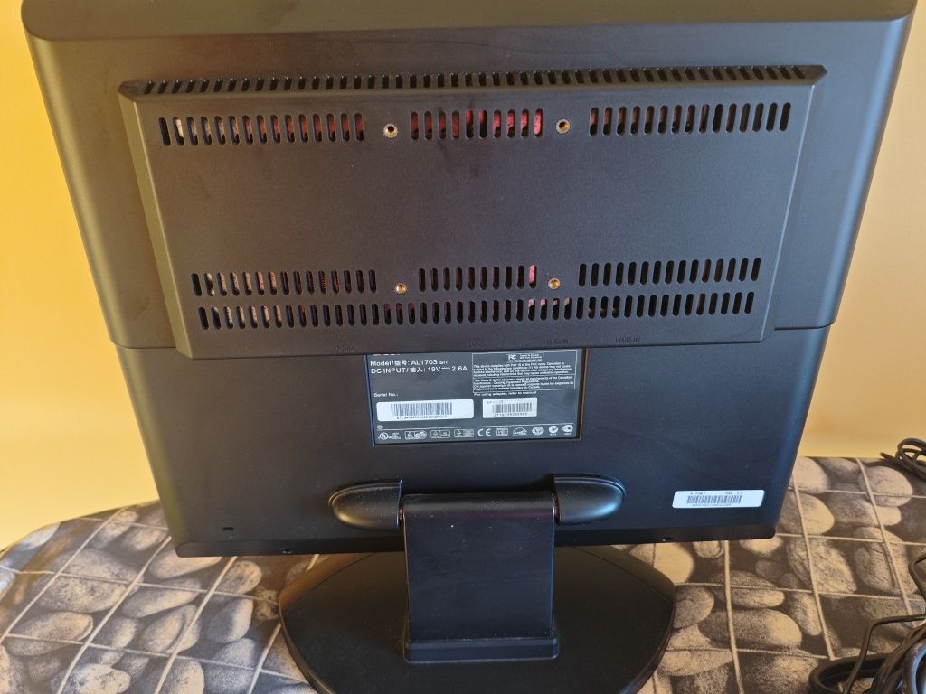 Vendo Monitor LCD Acer AL1703sm 17" 1280x1024