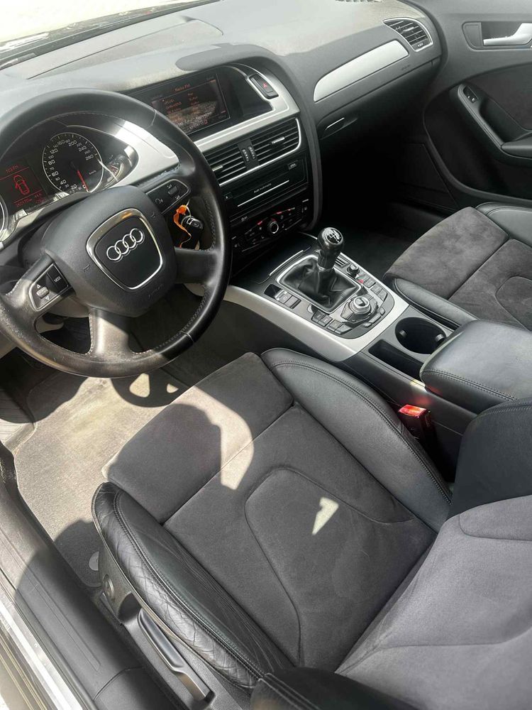 Audi A4 B8 1.8 tfsi Xenon LED Alcantara MMI 2011r