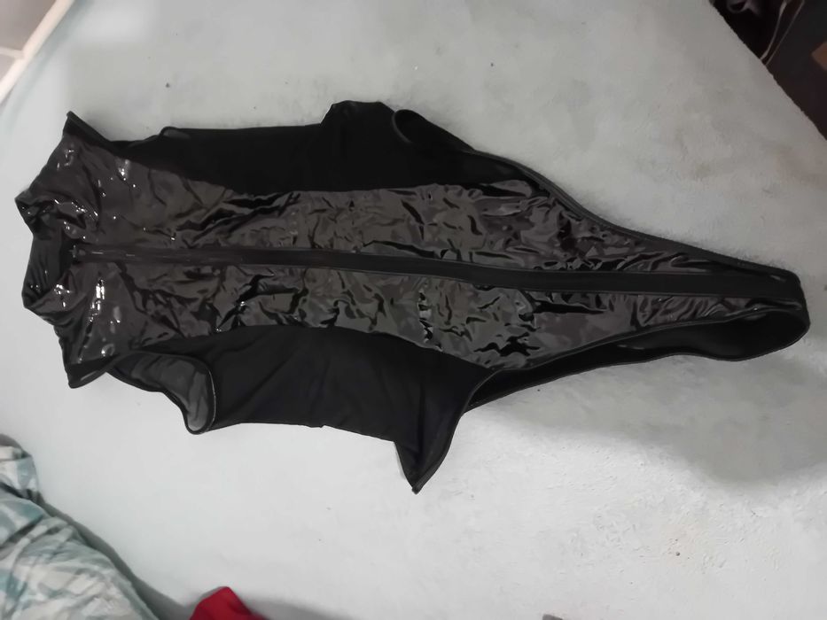 Bodie couro falso manga acava