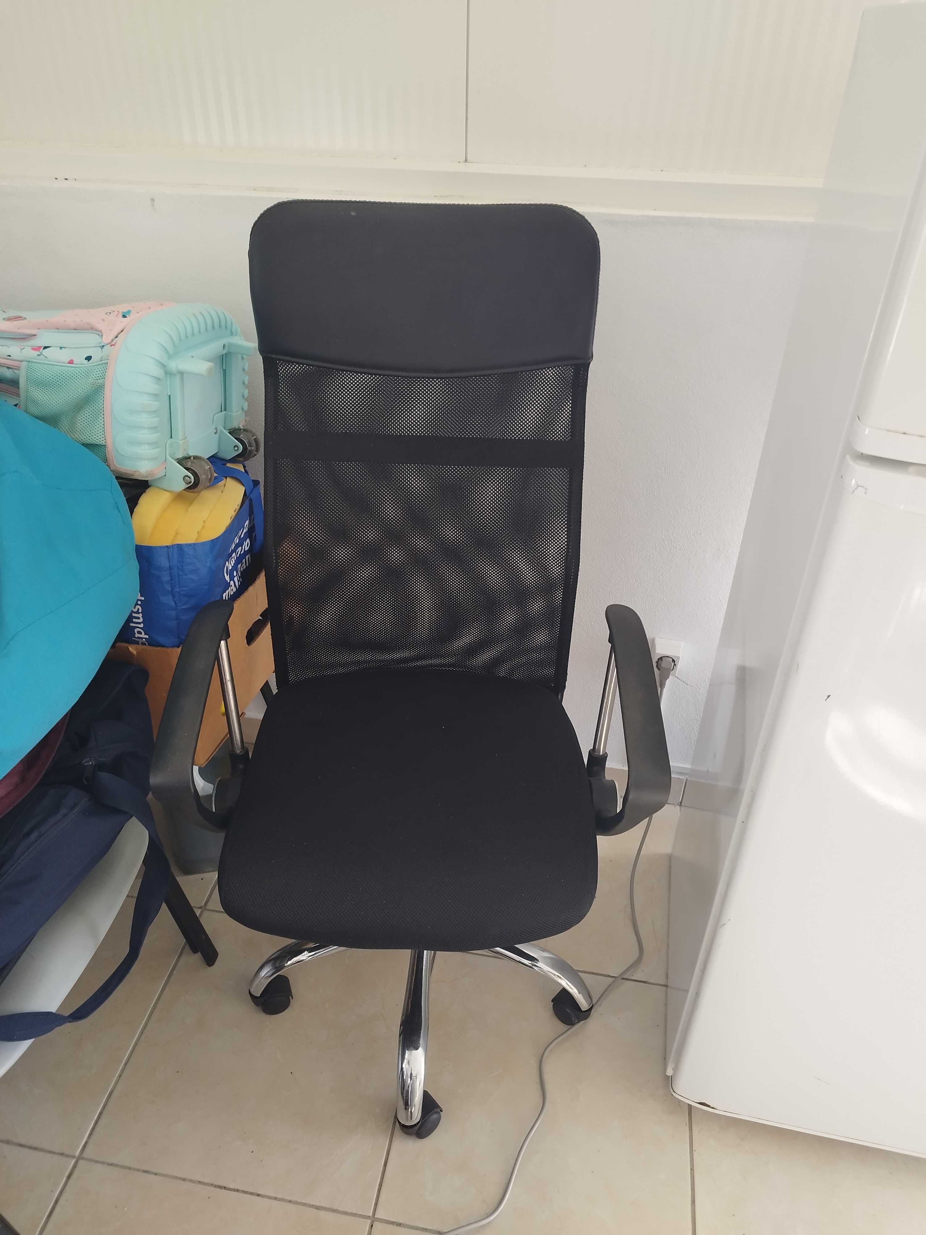 Cadeira Operativa Preta