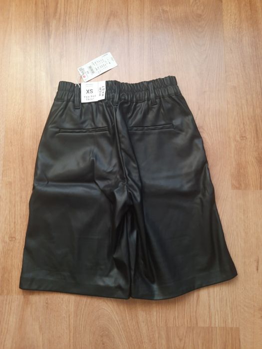 Bermudy z imitacji skóry nowe