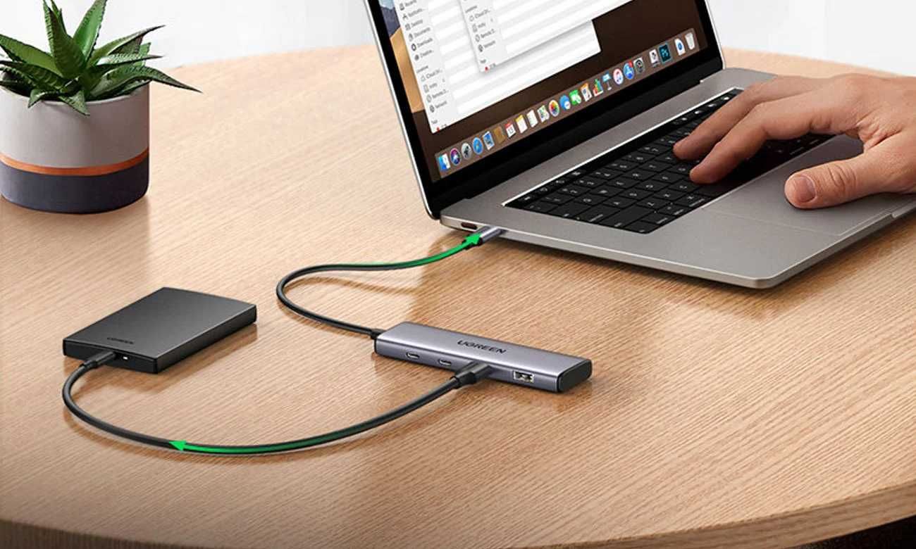 Stacja dokująca UGREEN USB-C - 2 x USB-A / 2 x USB-C