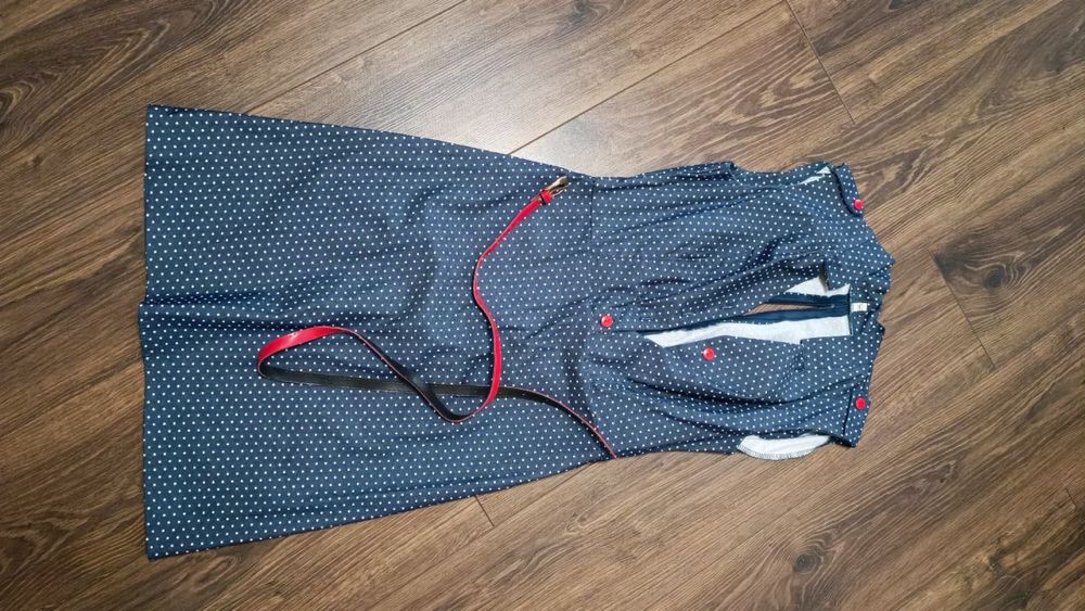 Жіночі речі 42-46 безкоштовно. САМОВИВІЗ