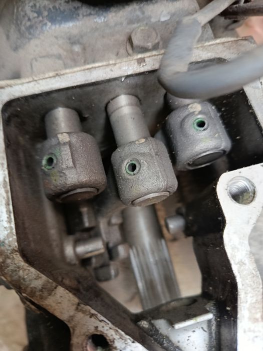 Продаю КПП мицубмси л 200 до 2006 года