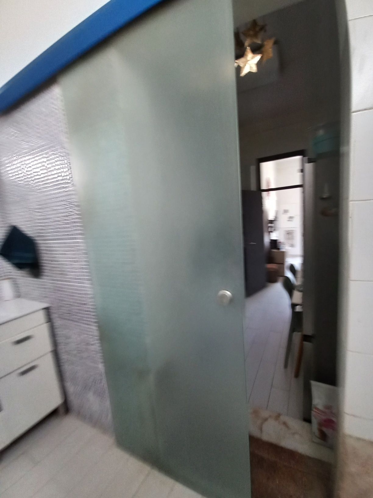 Porta deslizante opaca
