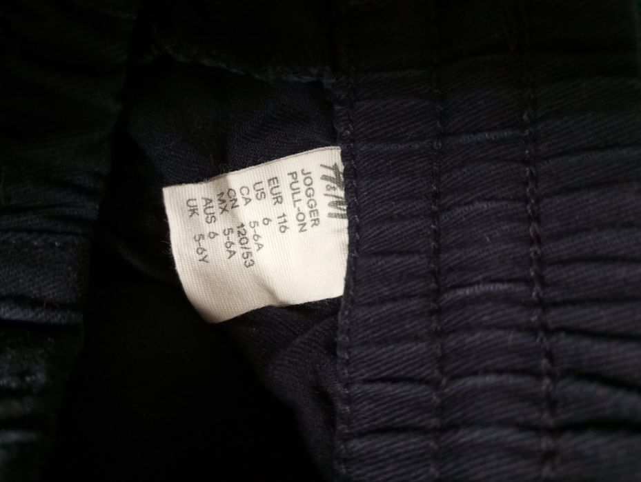 H&M Granatowe spodnie materiałowe chłopięce rozmiar 116