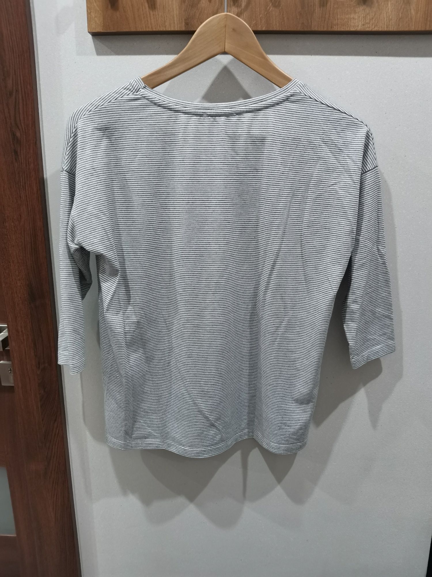 Bluza sweter w paski napis naszywka Reserved S 36