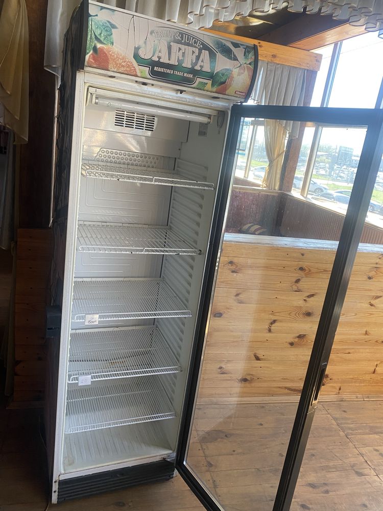 Продам Холодильный Шкаф
