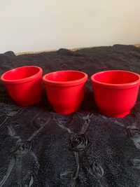 Trzy osłonki na doniczki kolor czerwony 12 x 15 cm
