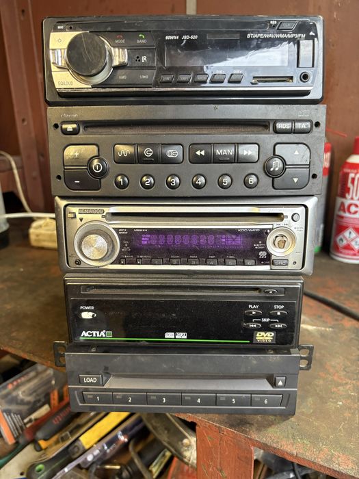 Автомагнітоли робочі 12v