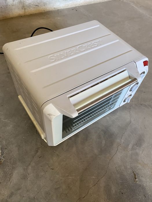 Forno eletrico.