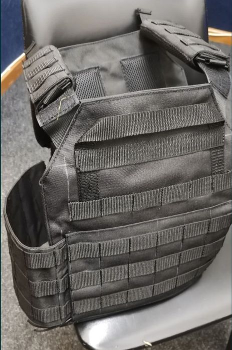 Плитонос швидкоскид з 3-ма підсумками в чорному кольорі