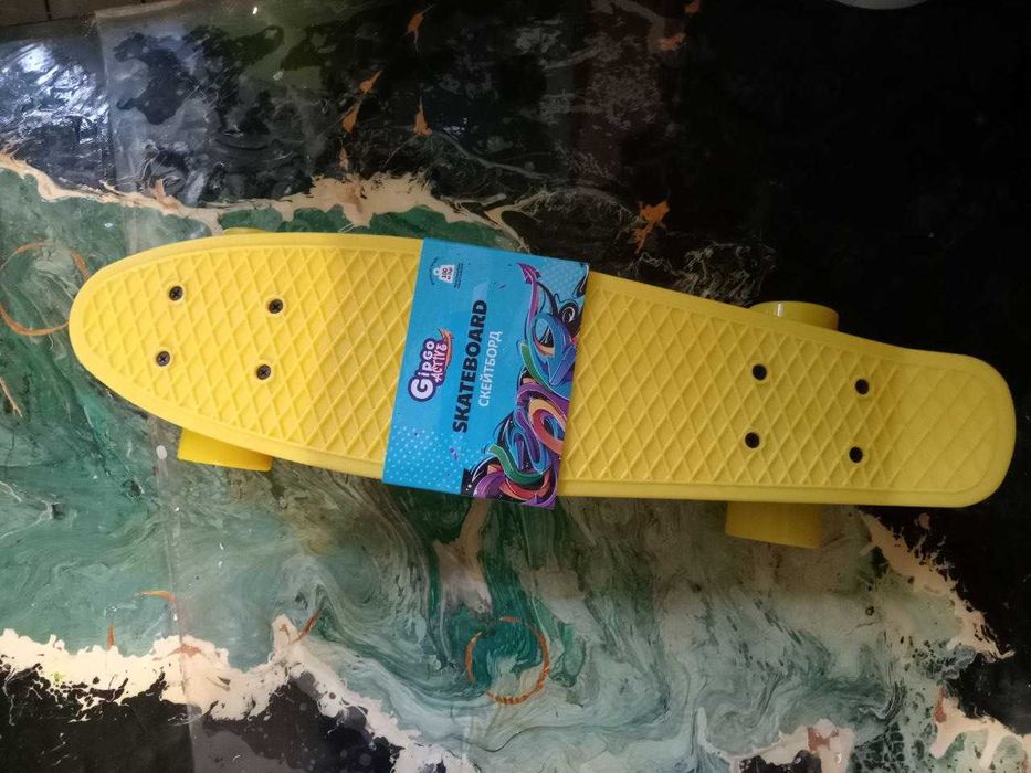 Скейтборд, пенніборд