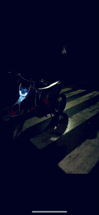 Мотоцикол GNS250