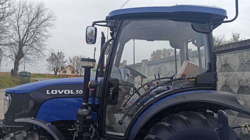 Трактор Ловол 504 Pro з кабіною+ кондиціонер, синхронна коробка