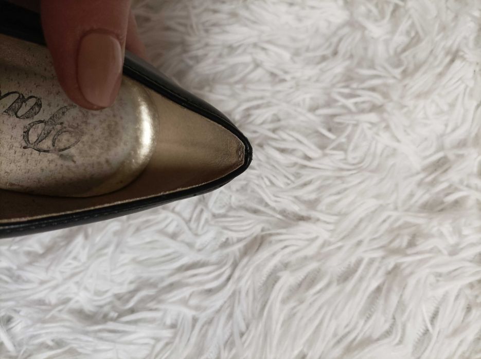 Czarne szpilki rozm. 39