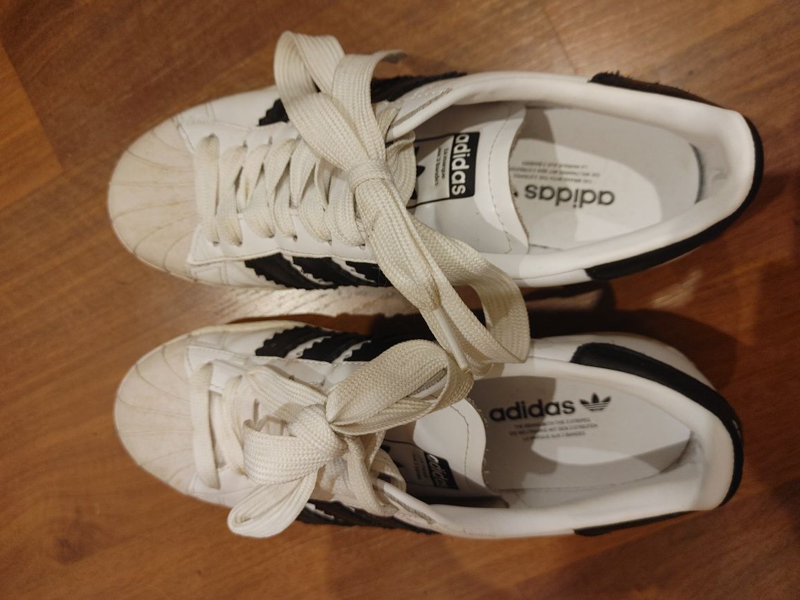 Adidas Superstar edição limitada anos 80