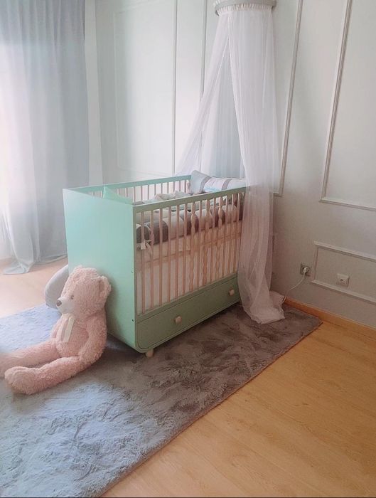 Berço com gaveta e trocador- IKEA MYLLRA