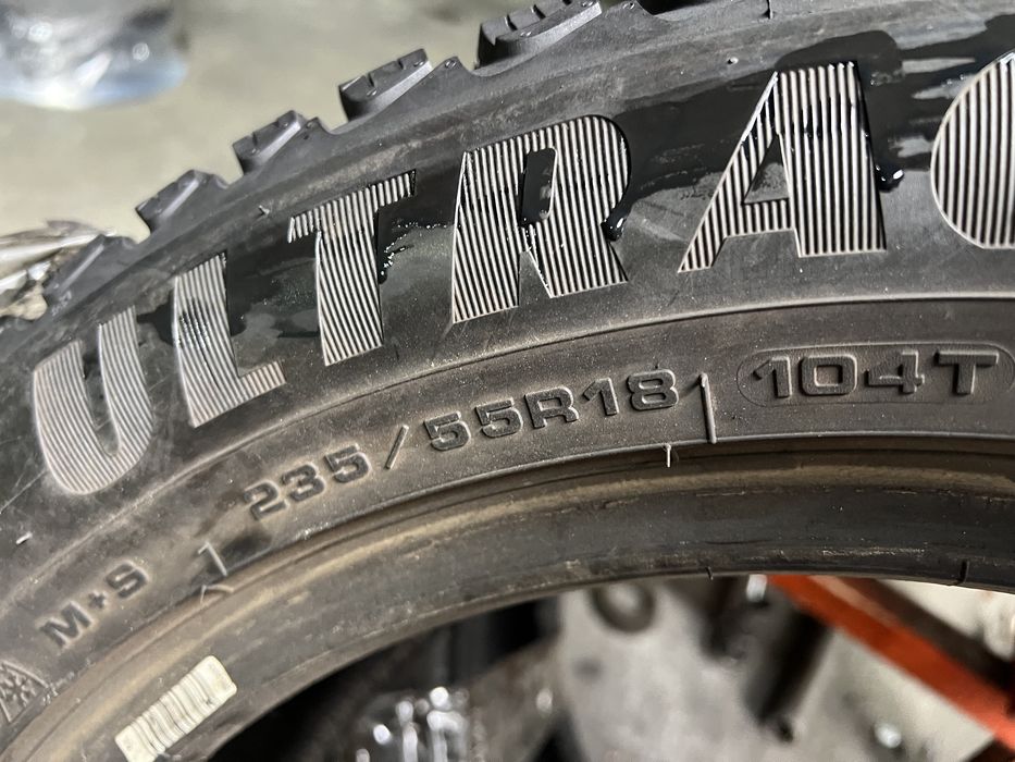 Шины зимние 235/55/R18 Goodyear Ultragrip